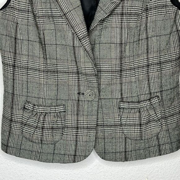 BB Dakota Cap Sleeve Jacket - Picture 4 of 7